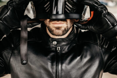 casque moto noir